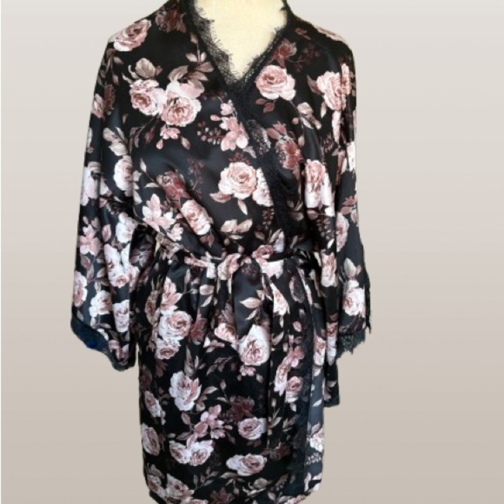 Floral Black Kimono Robe
